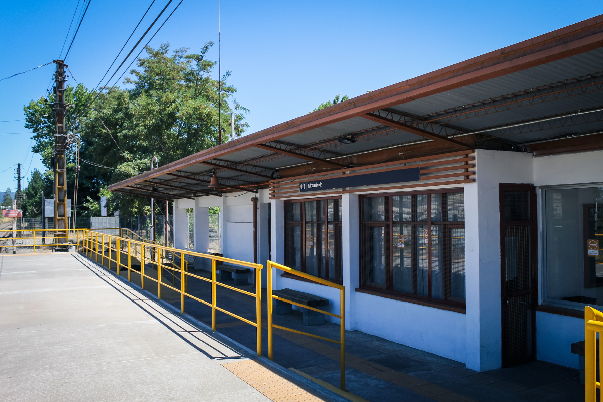 ¡Nuestro servicio te conecta! 🚄 Las salidas de hoy están programadas con normalidad.