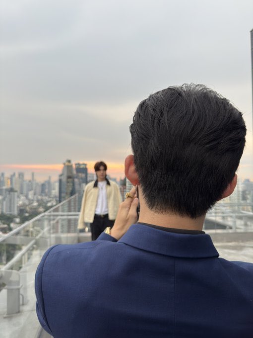 flowerykpp's tweet image. ก็ตากล้องคนเดิมมา5ปีแล้วนิ

 #MeAndTheeSeriesFinalEP