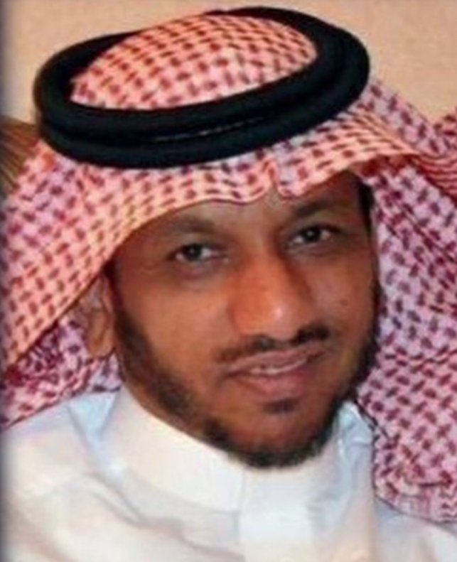 #الرائد_الدولي 
 يحتفي عضو مجلس إدارة #الرائد الأسبق محمد الدخيل الله أبو أبو ضاري هذه الليلة بالعضو الذهبي والشرفي والعاشق الكبير لنادي الرائد محمد المرشود في منتجع العميد محمد العياضي أبو فهد.. أبوضاري  قدم الدعوة لمجموعة من عشاق #رائد_العقيلات لحضور هذه المناسبة والتي أكد على