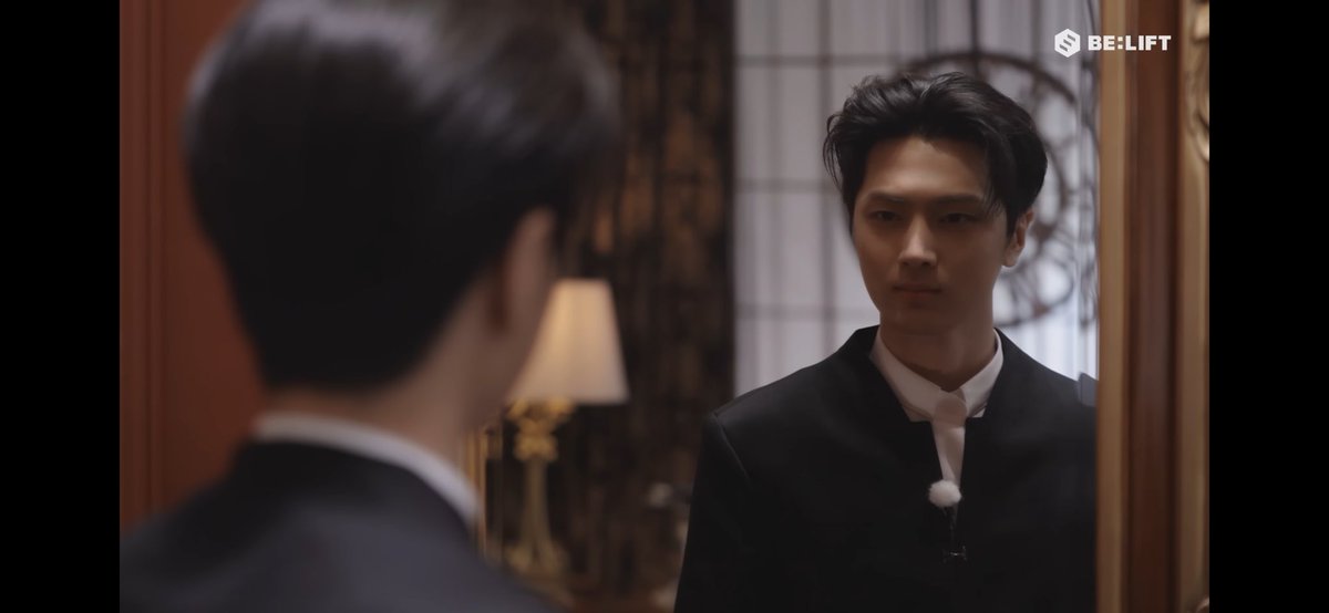 nightstru's tweet image. 가족을 지키려면 더 부드러워야 해
아니 가족을 지키려면 더 단단해야만 해 텅스텐처럼