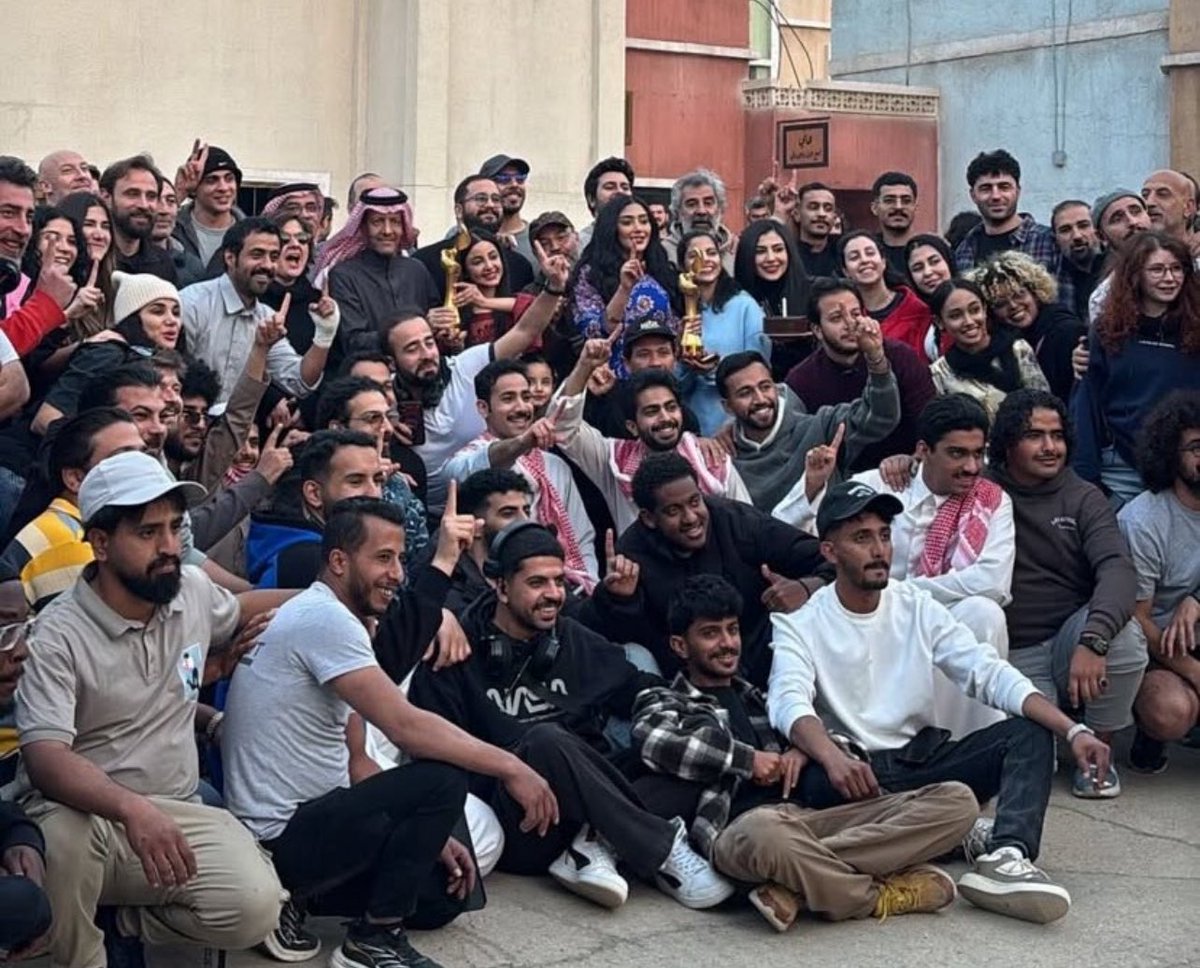 MelChelil's tweet image. ورده معهم بالصوره🥺🥺 ابي هي وعطوى يصيرون بيستيززز