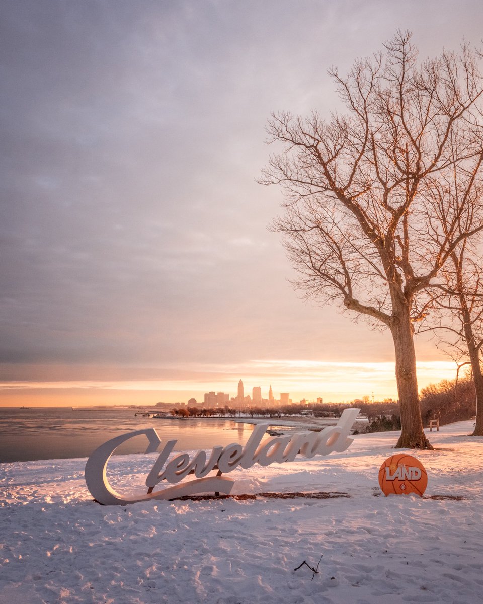 GabeWasylko's tweet image. Chilly Script Signs in Cleveland, Ohio