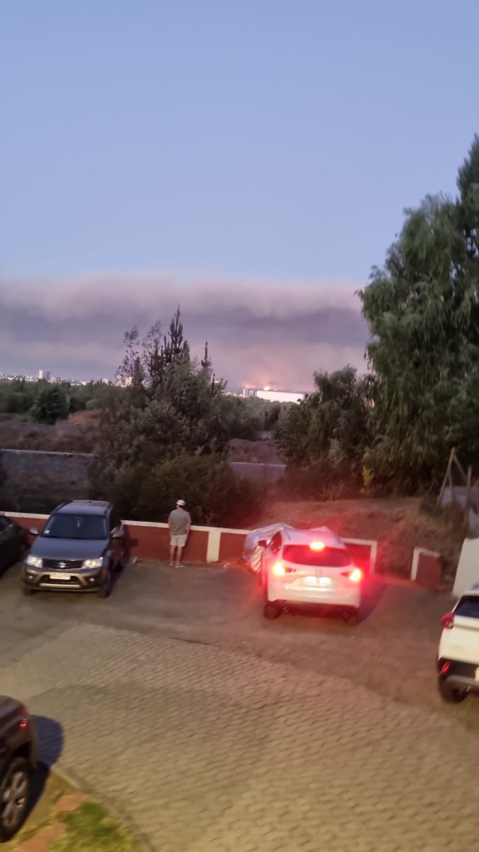 Así está Concepción y ni les cuento ahora en la mañana 
Esto si o si, son intencionales 
DESGRACIADOS