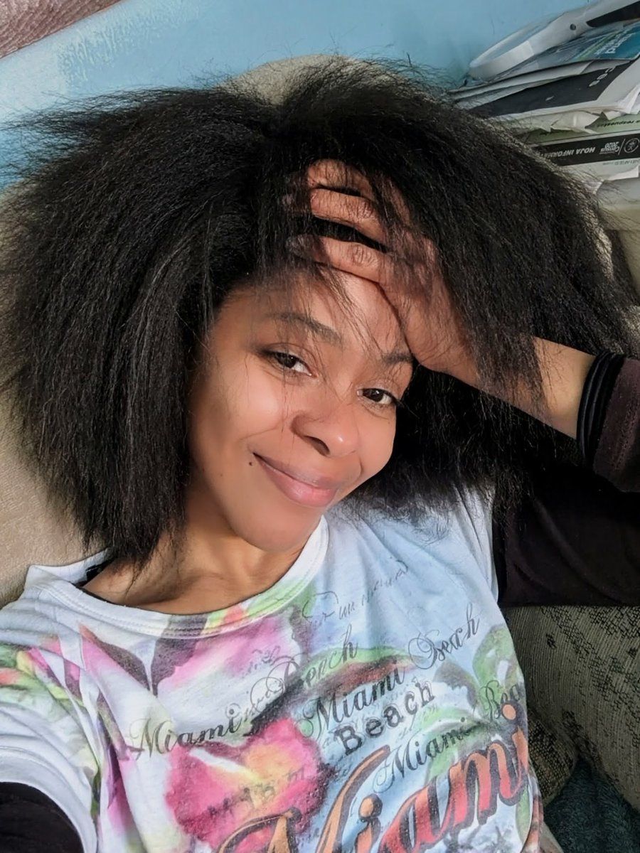 Glitter_Starrs's tweet image. ✍🏾 - "When ⭐Big Hair Don't Care ⭐." 📷🌎🌻 #JustMe