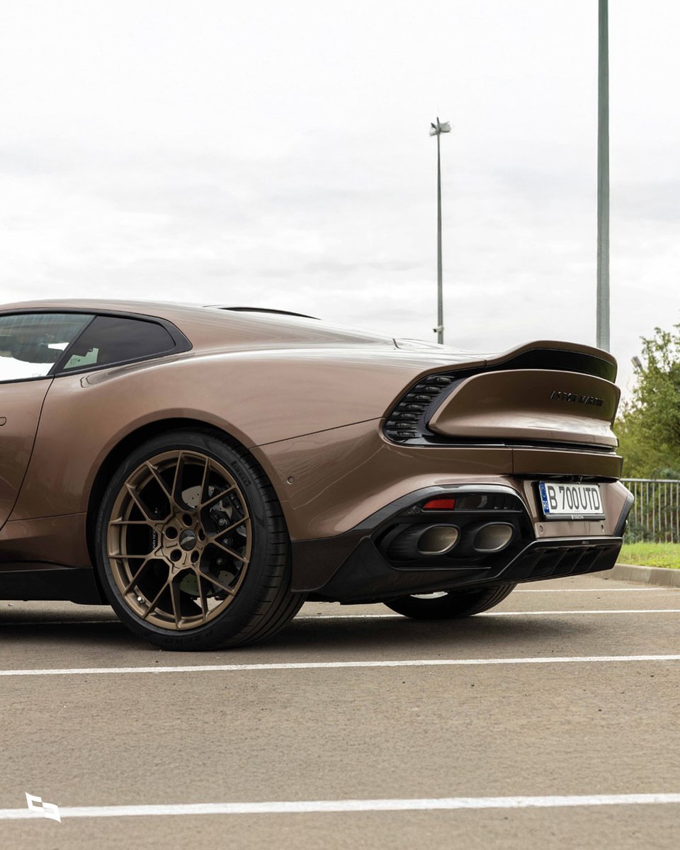 competitionreal's tweet image. Aston Martin Vanquish 🤎