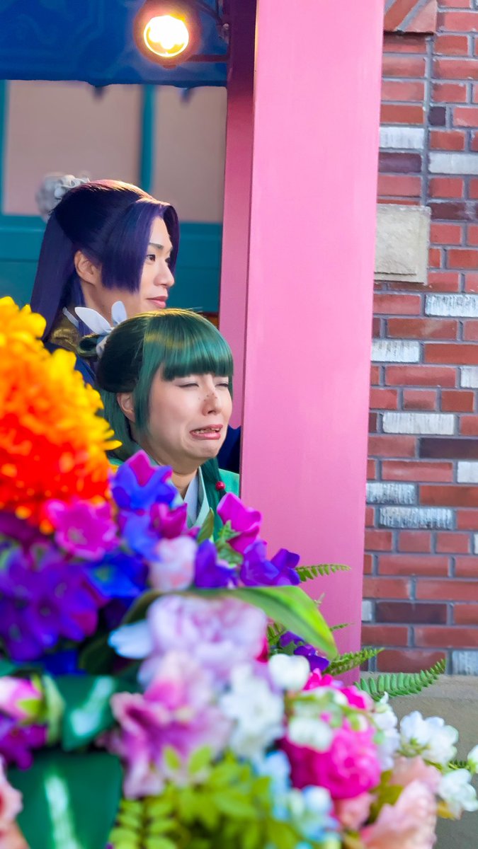 chapopo1015's tweet photo. だいちくん🌙壬氏
もかちゃん🐈猫猫

˗ˏˋ隙間から📷💐ˎˊ˗

#USJファン #薬屋のひとりごとミステリーウォーク　#USJ薬屋のひとりごと　#薬屋のひとりごと https://t.co/M0JXMbSdo0