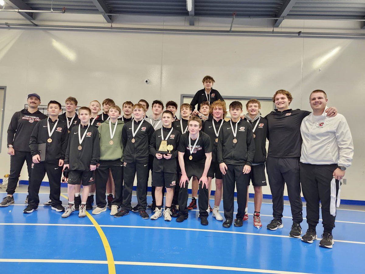 3rd place for Varsity and the 9th Grade Duals Team at their tournaments yesterday! Excellent work against tough competition.