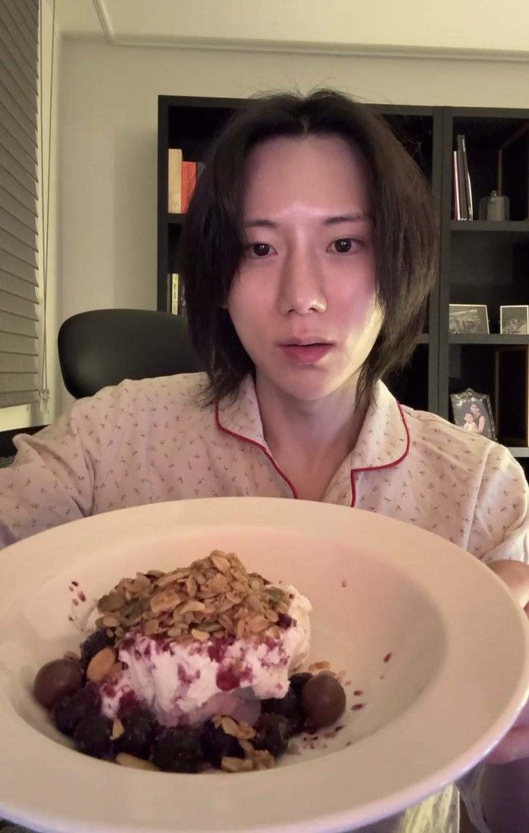 bebornalien's tweet image. 짜파게티 남친 아이가