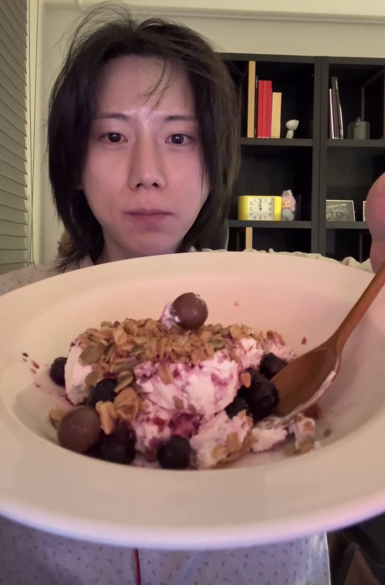 bebornalien's tweet image. 짜파게티 남친 아이가