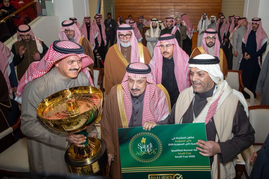 بـ توفيق من الله و كرمه 
حصل الوالد على كأس الملك سلمان بن عبدالعزيز حفظه الله 
عبر البطـل مهلي لــ الشيخ عبدالله المالك الصباح
بقيادة البطل ريكاردو فيريرا و حصوله على بطاقة التأهل الى كأس السعودية العالمي 
<a href="/AldaihaniThamer/">Thamer Aldaihani</a> 
<a href="/alareen_racing/">العرين ريسينق 🇰🇼</a>