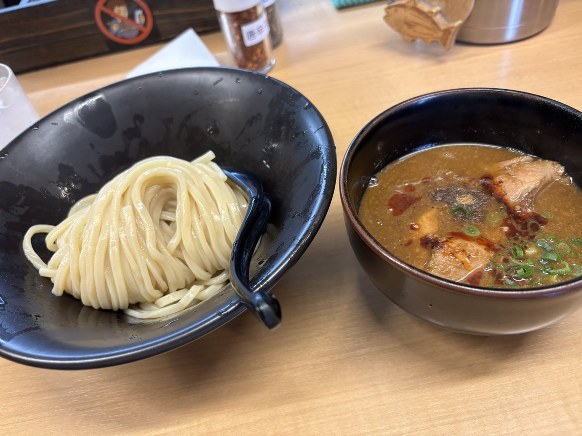 na_31_720's tweet photo. 3日間で3らーめん
塩がほんとにあまりにも好きすぎた
太りすぎて病院の先生に怒られそう https://t.co/gLk6xceVjn