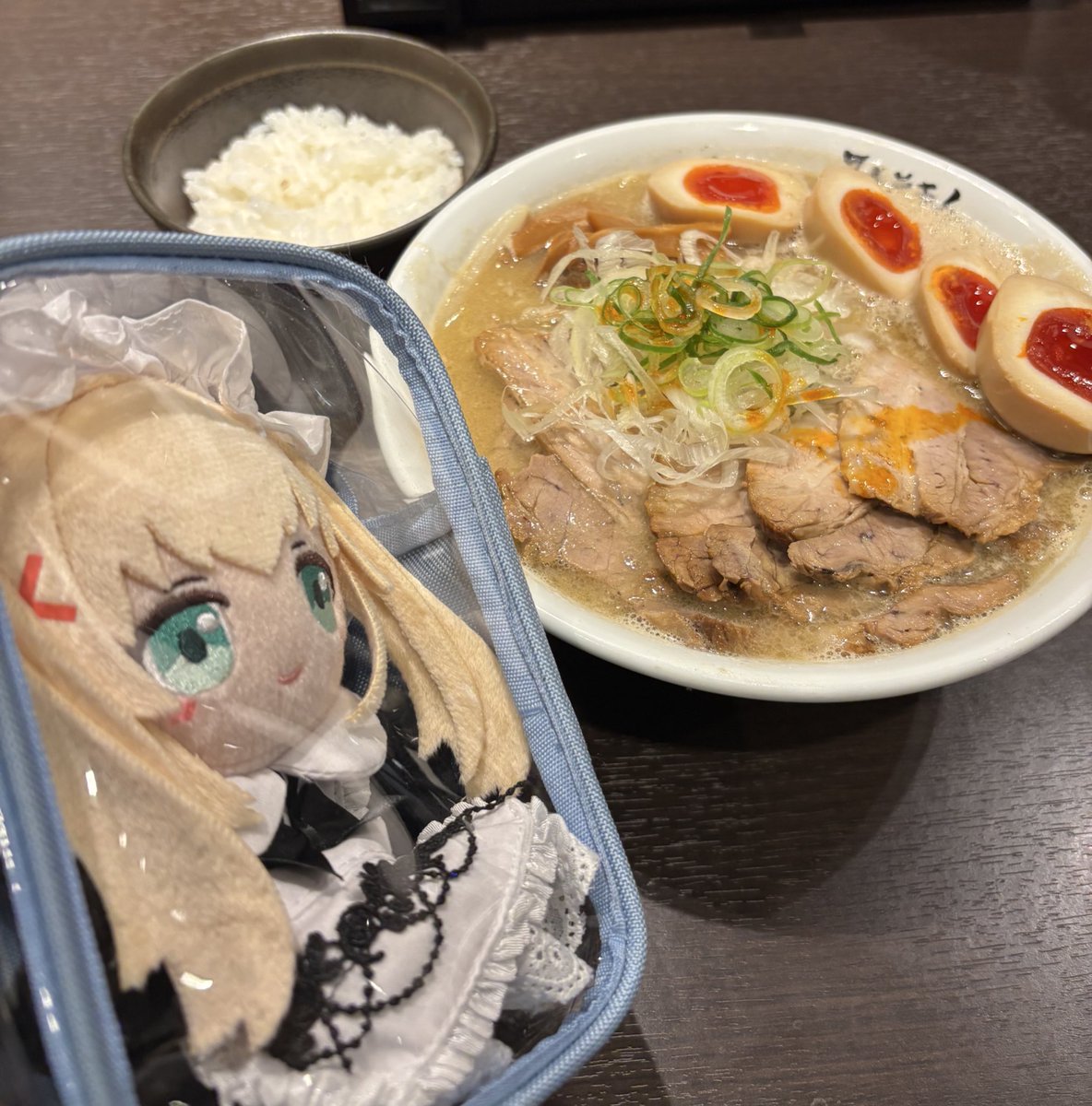 みなとと tweet media