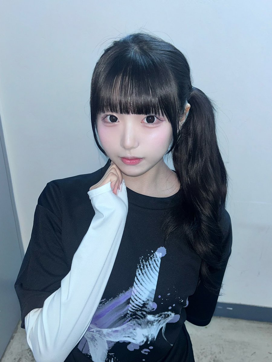 solanin_ruby's tweet image. 250118 미래님 생탄

미래님 생탄 축하드립니다!!💜💜🥹 유닛 무대도 봤어요!! 불러주셔서 정말로 감사합니다...😭😭무대 멋졌어요!

오늘 와주신 분들 다들 너무 감사합니다...지금까지 ...좀 마니 힘이 업엇는데 오늘은 유독 힘이 나서 오랜만에 무대를 정말로 신나게 즐긴 거 같아서 아직까지도…