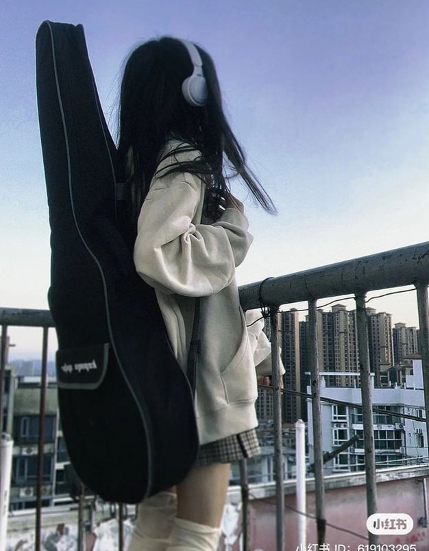 DeliciousFury's tweet image. 愛犬が可愛すぎて写真100枚撮った 🍗