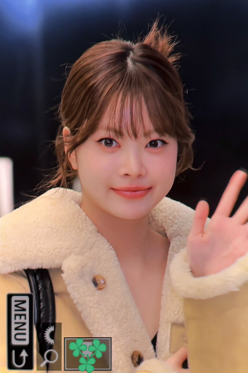 260118

#르세라핌 #LE_SSERAFIM #ウンチェ #홍은채 #HONGEUNCHAE #은채