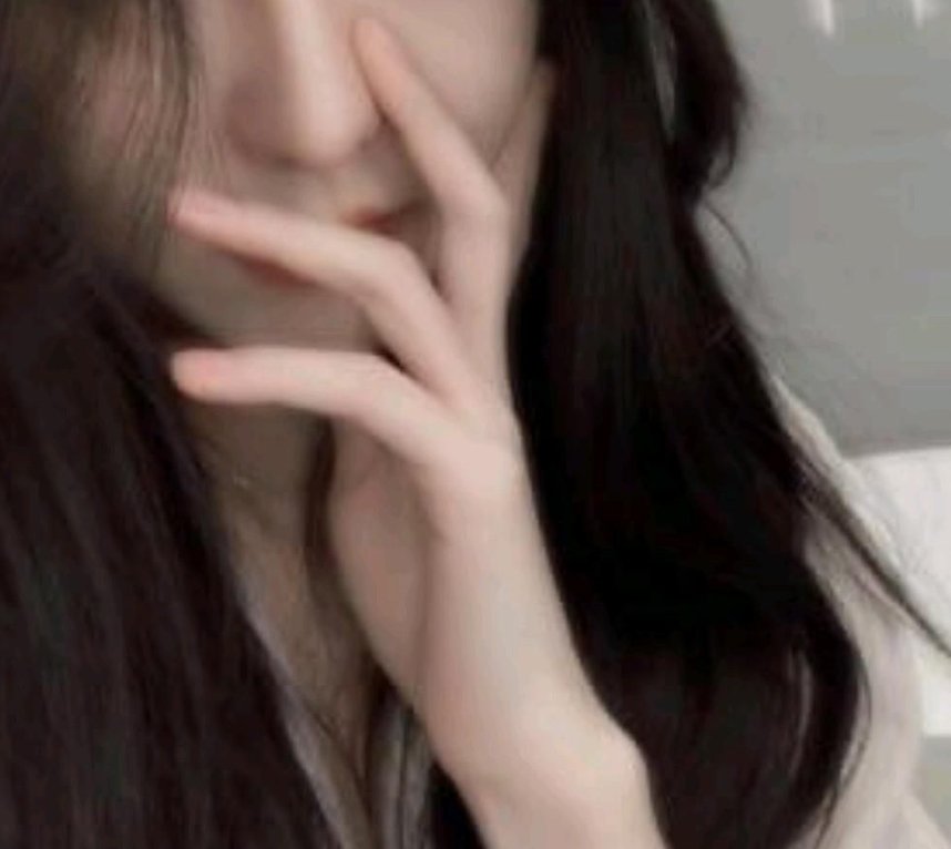 BINTAPUS's tweet image. 今度の休みは友達と映画観に行く約束 👨‍👩‍👧‍👧