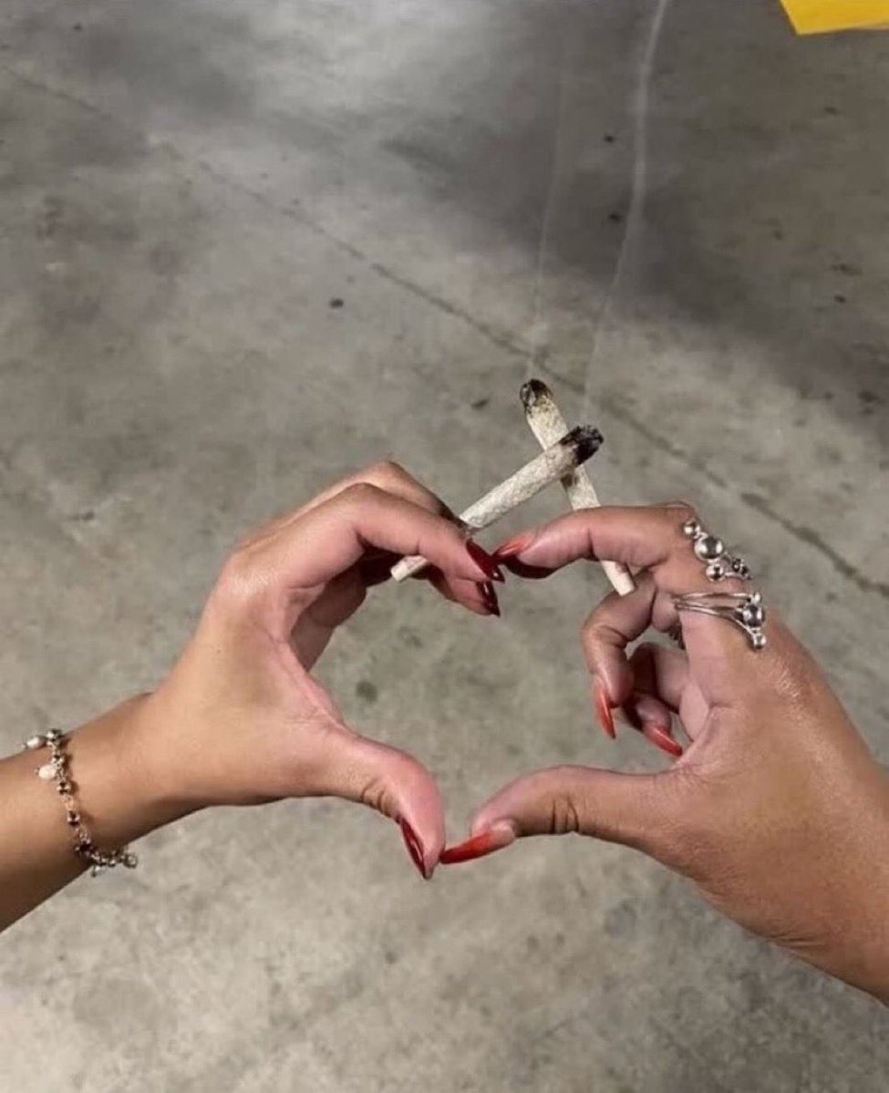 stonersvilla's tweet image. 