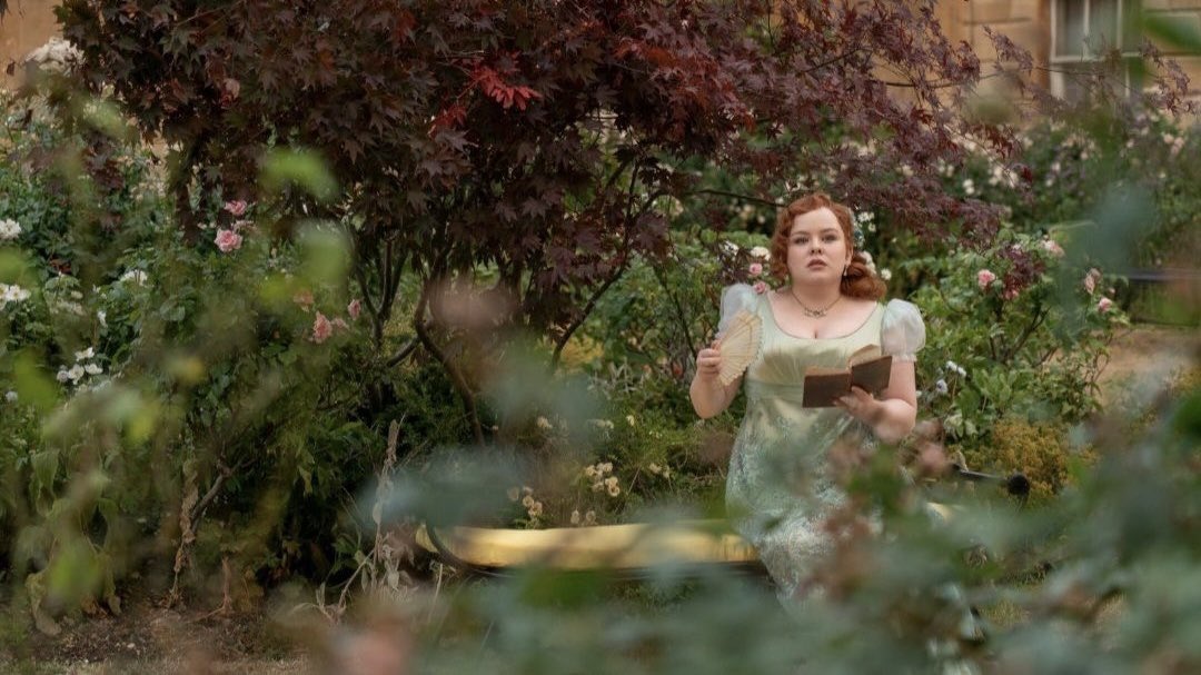 abridgertonlove's tweet image. i love when women