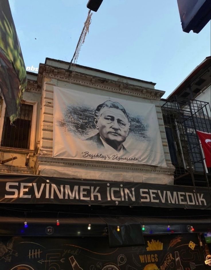 sevinmek için sevmedik
