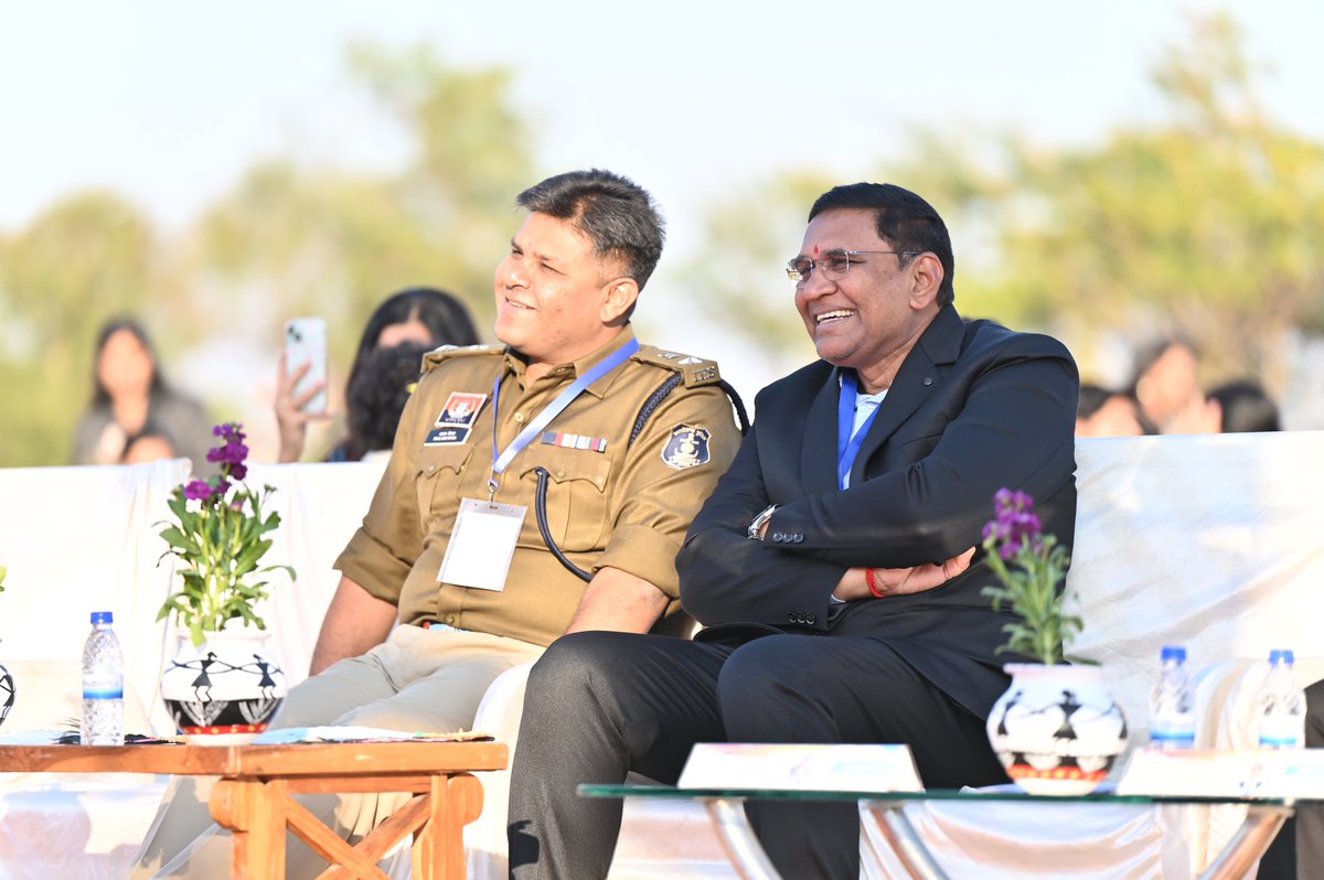 iamdmkrishna's tweet photo. It was wonderful to witness the Reflections 2025-26 - 3rd Annual Day celebrations of Krishna Vikash Next Gen School and Krishna Vikash Next Gen Kidz School, Jagdalpur.
#krishnavikash #kvgi #krishnavikashjagdallpur #annualday https://t.co/bo18v9cKjc