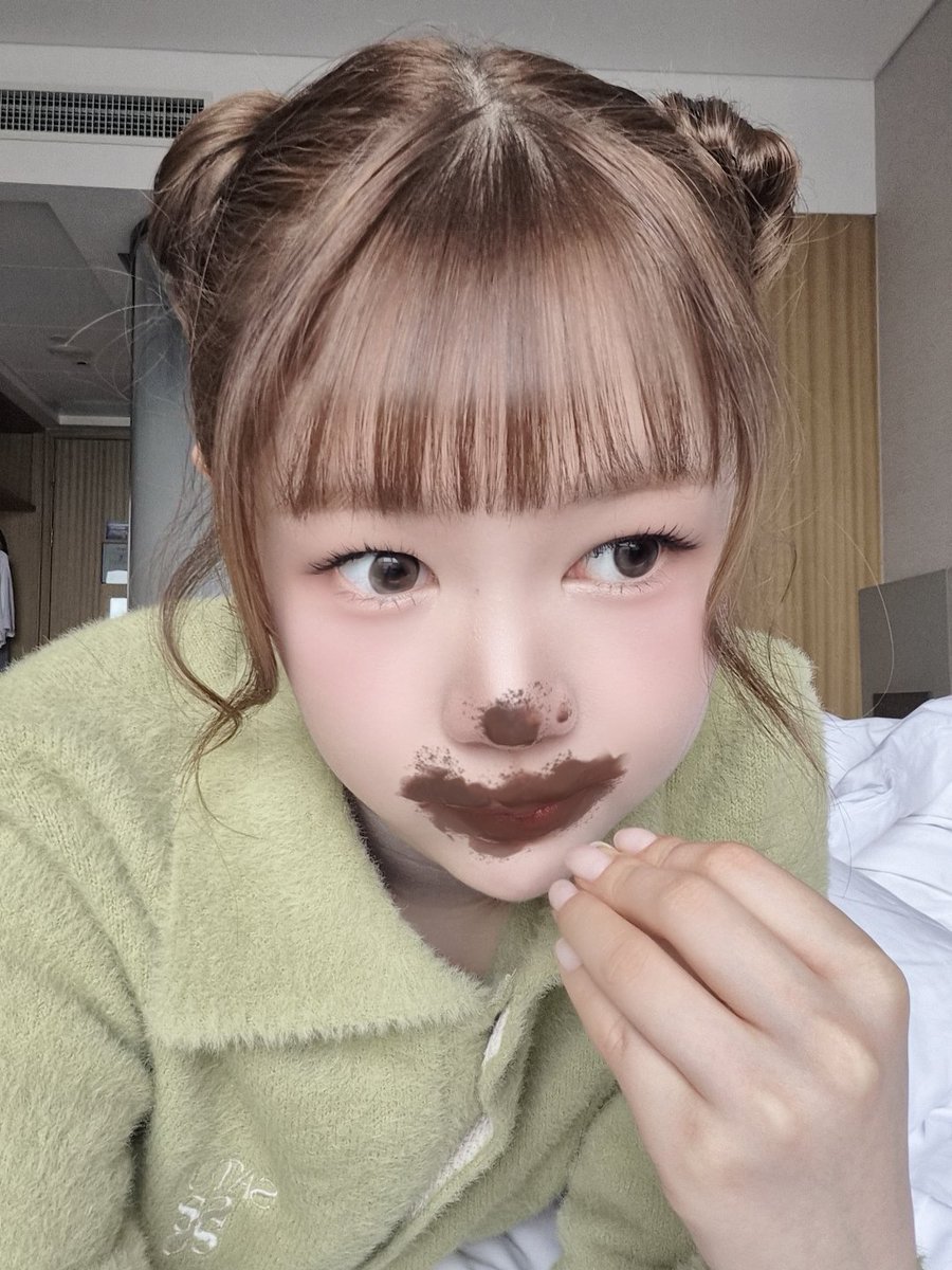 hearts2brasil's tweet image. Atualização da #YE_ON via Weverse:

"Processo de evolução dos biscoitos macios da Ye-on ☺️"

#Hearts2Hearts #하츠투하츠 #H2H
@Hearts2Hearts ☀️