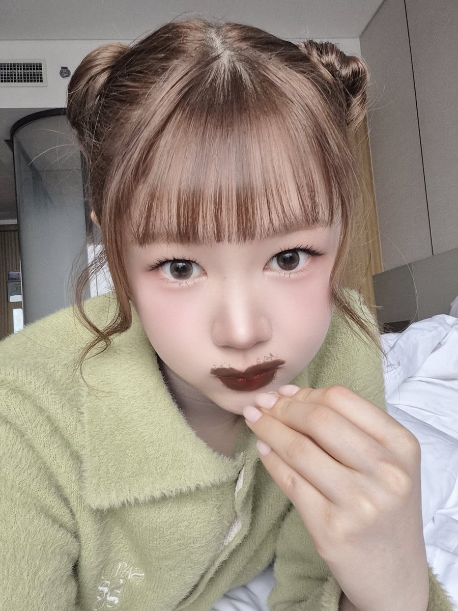 hearts2brasil's tweet image. Atualização da #YE_ON via Weverse:

"Processo de evolução dos biscoitos macios da Ye-on ☺️"

#Hearts2Hearts #하츠투하츠 #H2H
@Hearts2Hearts ☀️