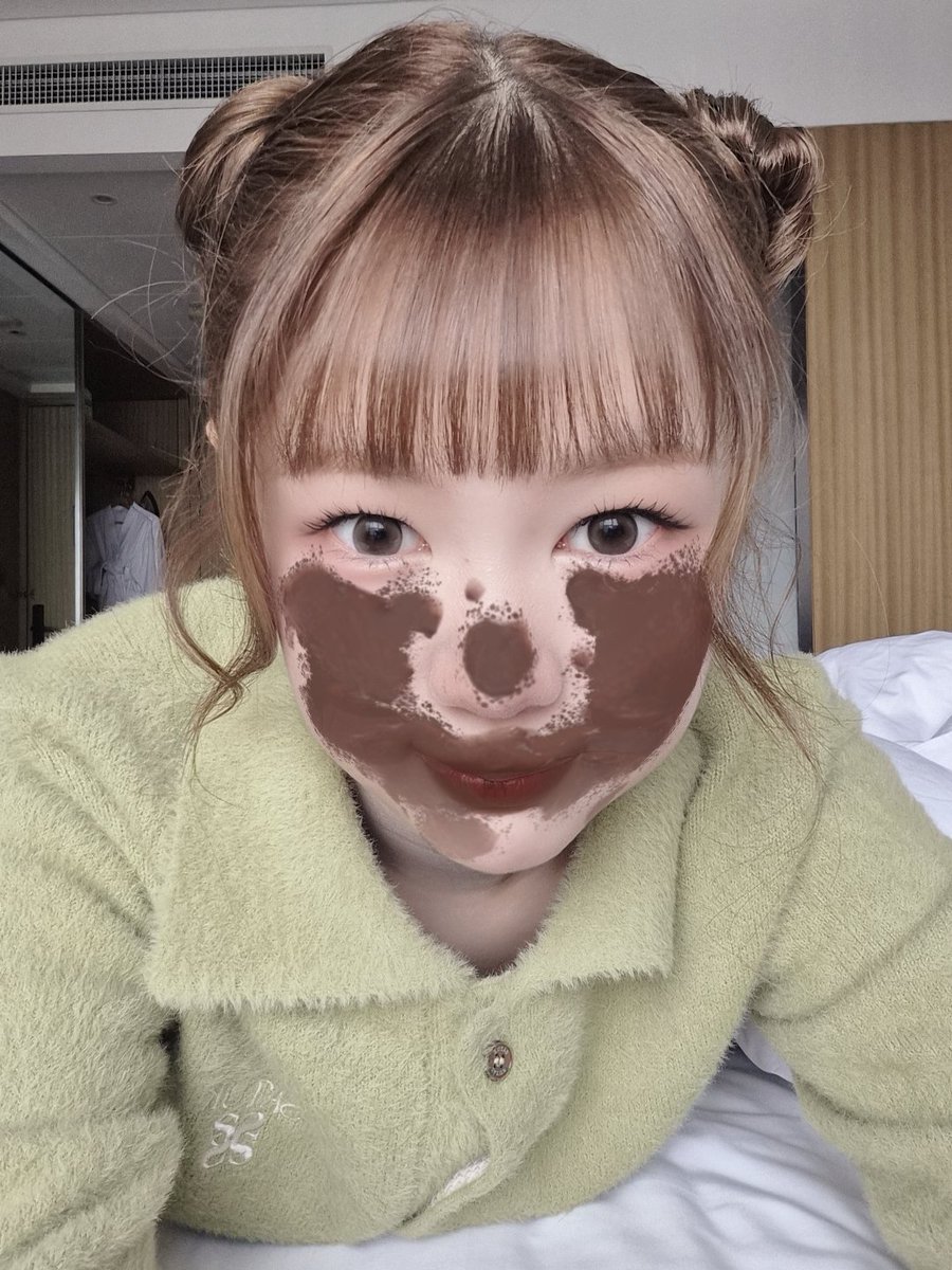 hearts2brasil's tweet image. Atualização da #YE_ON via Weverse:

"Processo de evolução dos biscoitos macios da Ye-on ☺️"

#Hearts2Hearts #하츠투하츠 #H2H
@Hearts2Hearts ☀️