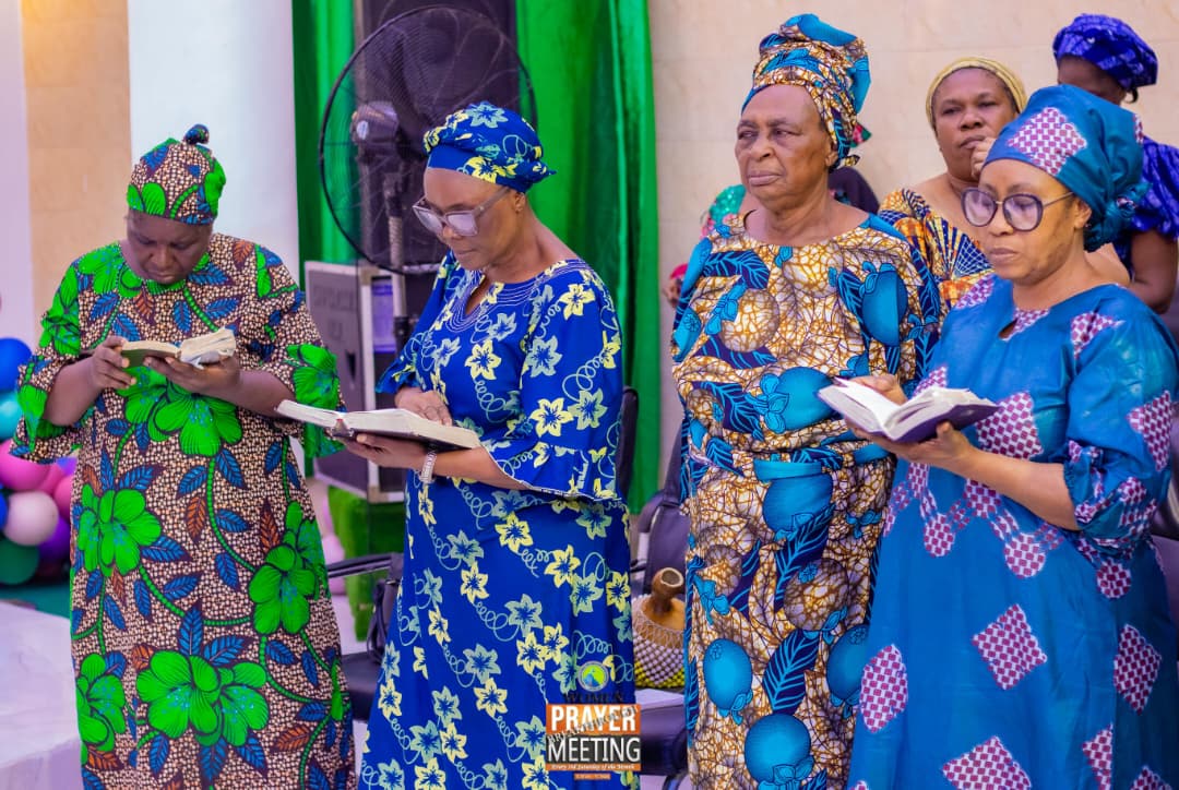 mmppmintl's tweet photo. God of all creations , we adore you.

#ProphetessAbimbola
#mmppmintl
#WomenPrayerMeeting🙏🙏🙏
#WomenPrayerMeeting🙌🙌🙌
#womenprayermeeting🔥🔥🔥🙏🙏🙏 https://t.co/SCQcKEJmkZ