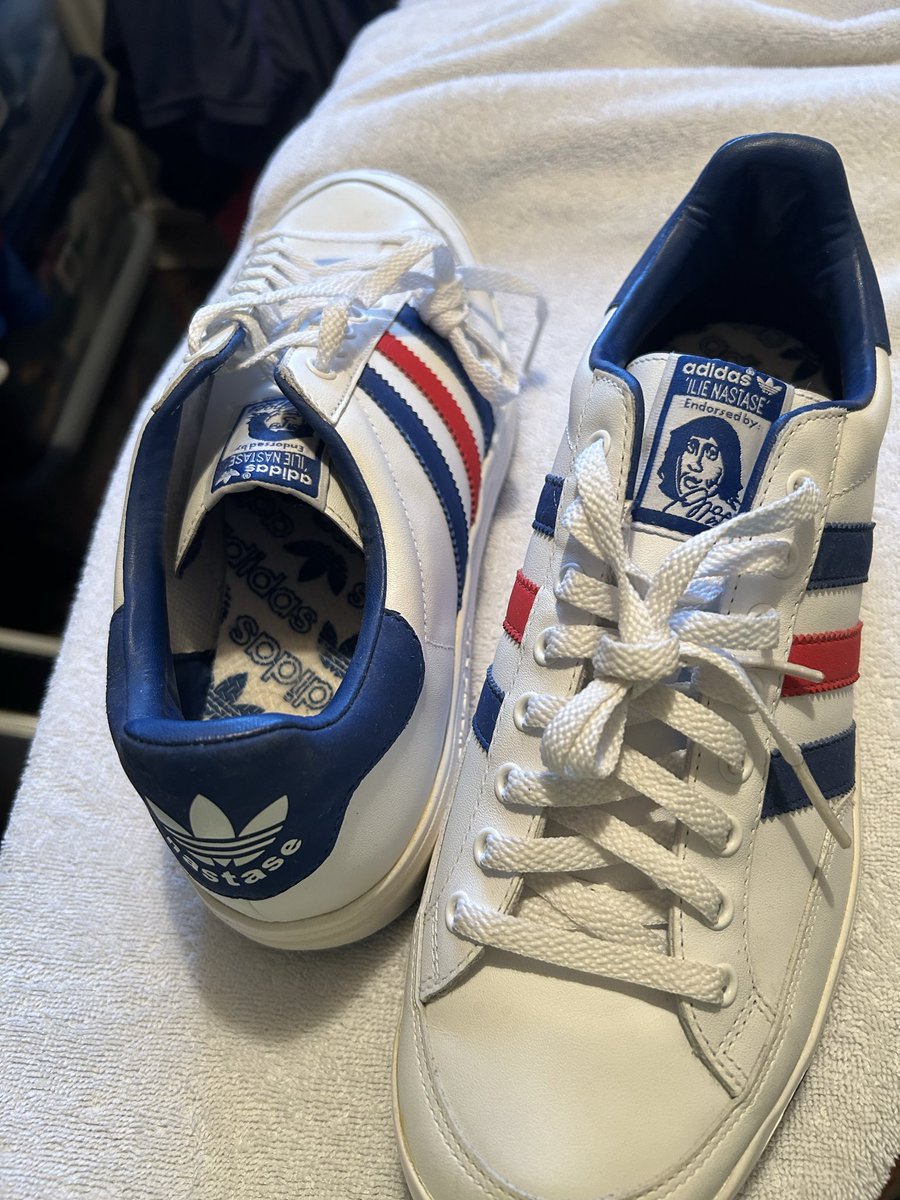 Lee Bates tweet media