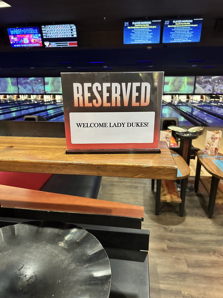 We were able to take a small group of the ladies out for some bowling last night! We had an amazing fun time. Coach Ty, lost a bet with the ladies; that he could bowl one strike off one attempt, now he has to run poles in March at our first team practice. 🎳🎳🎳🎳🎳