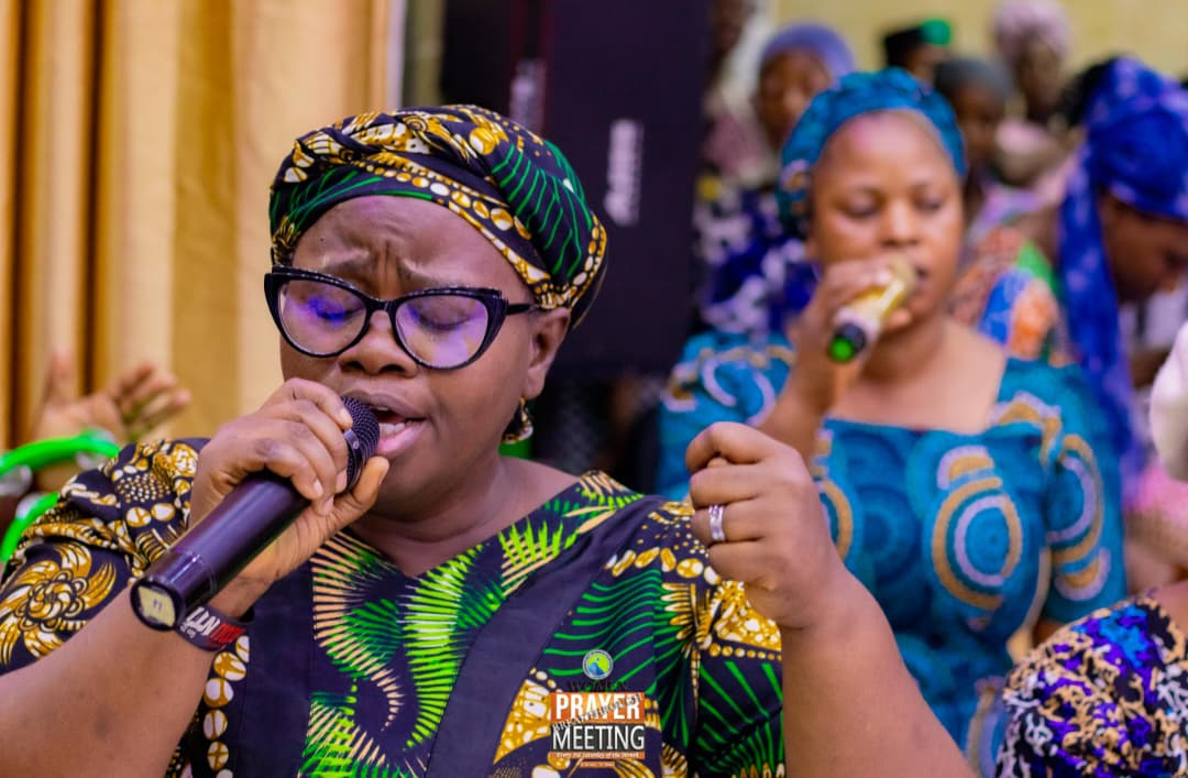 mmppmintl's tweet photo. God of all creations , we adore you.

#ProphetessAbimbola
#mmppmintl
#WomenPrayerMeeting🙏🙏🙏
#WomenPrayerMeeting🙌🙌🙌
#womenprayermeeting🔥🔥🔥🙏🙏🙏 https://t.co/JN4G4RbELb
