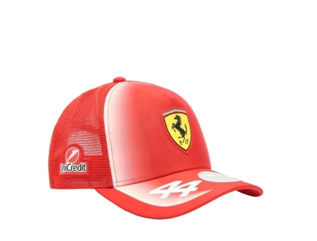 leclercsletters's tweet image. THE FERRARI CAPS FOR THE SEASON (APPARENTLY)??? 😭

📷: @FormulaDirecta
