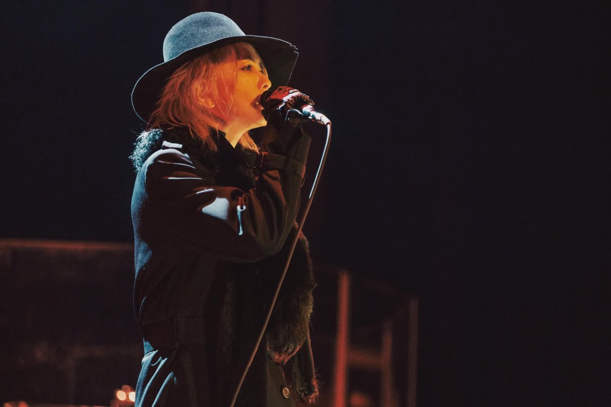 barks_news's tweet photo. 【ライヴレポート】HYDE、オーケストラツアー＜JEKYLL＞開幕「みんなが知らない曲を演る��で、宇宙で一番最初」

https://t.co/DjigbwrEbc
#HYDE #JEKYLL #HYDEOrchestraTour2026JEKYLL https://t.co/tyvc1LXOBr