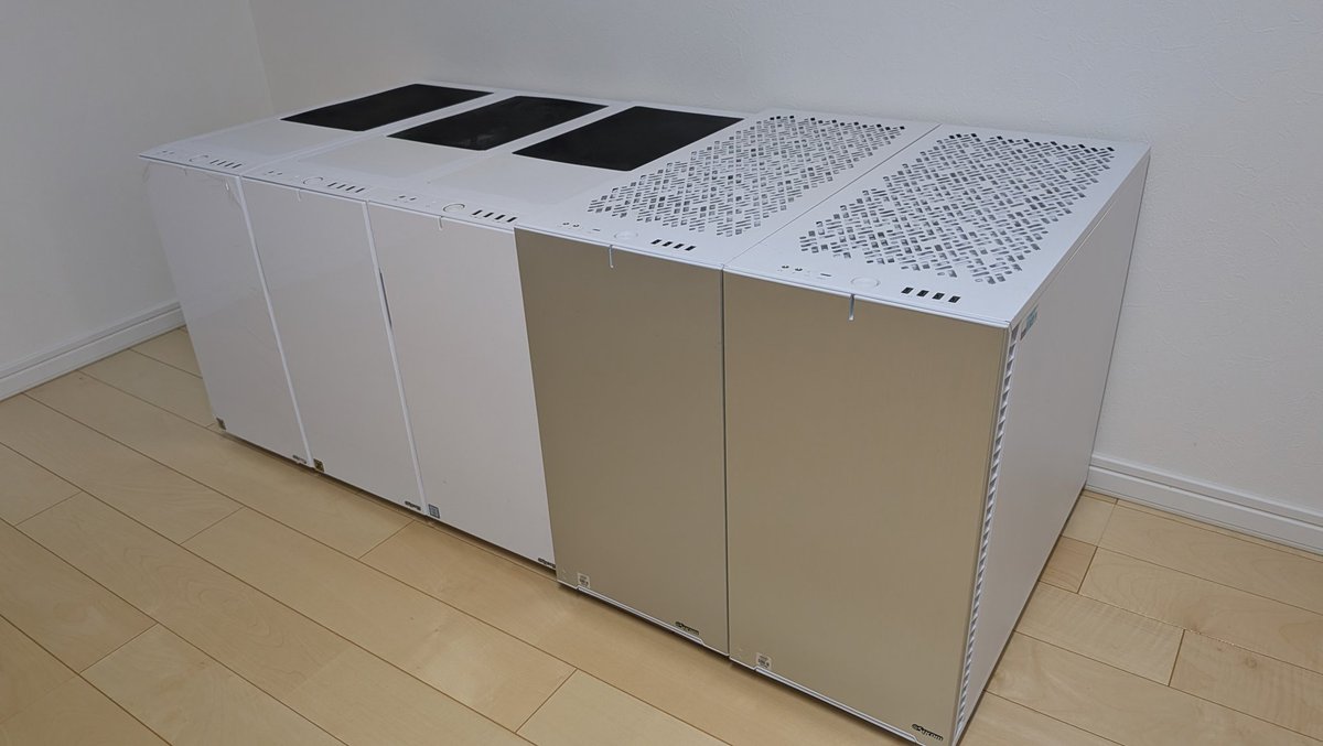 お家大掃除中🧹🧹🧹 サイコムPCは2017年からずっと使ってるー