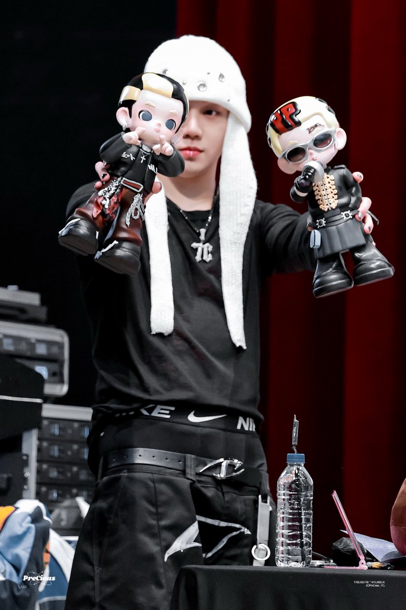 PreCious. tweet media