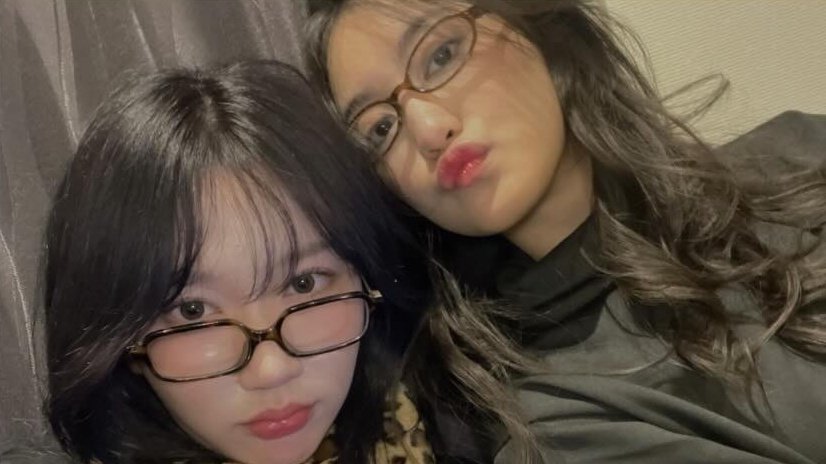 gloekosa's tweet image. 🫷🫷