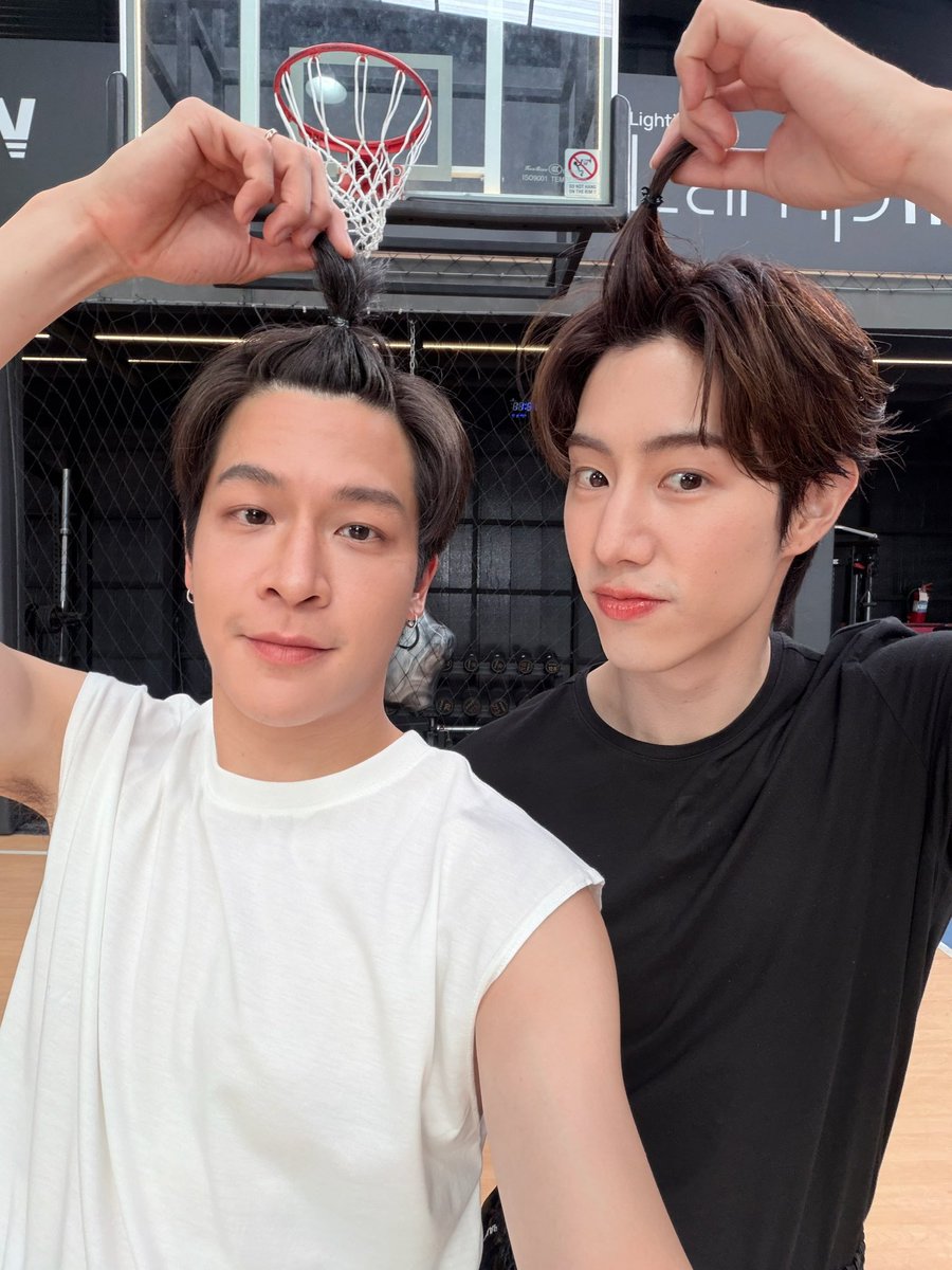 marchutavuth's tweet image. มาร์ชจุมัดจุกมาร์คมัดจุกโดนรถถังต่อยจนจุก