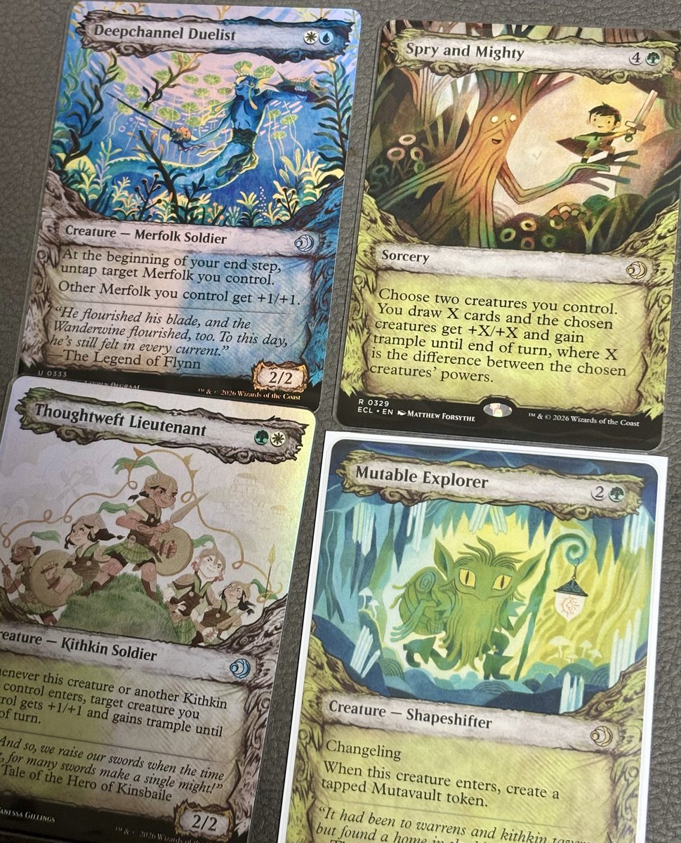 ローウィンのカード、かわいいイラスト多めでめっちゃいい☀️