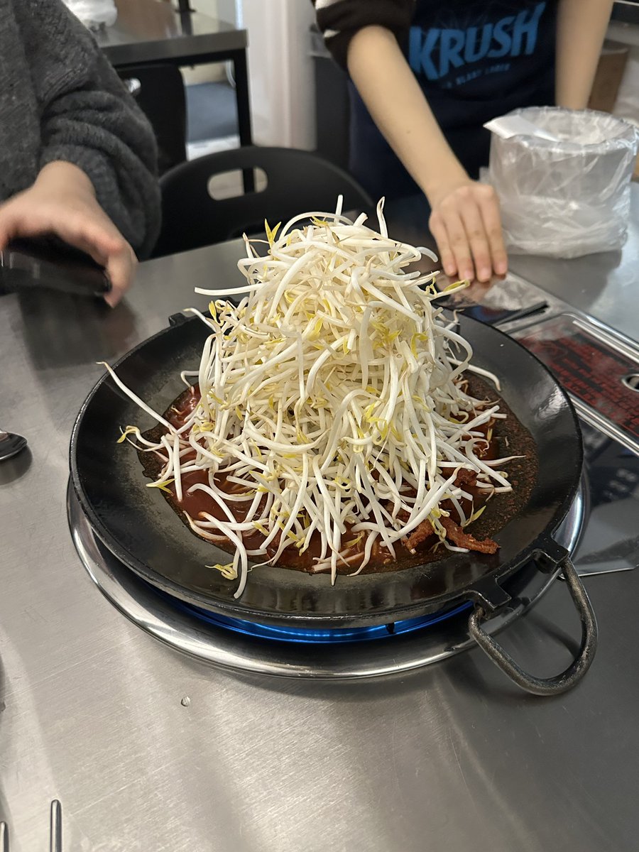 박아가씨 tweet media