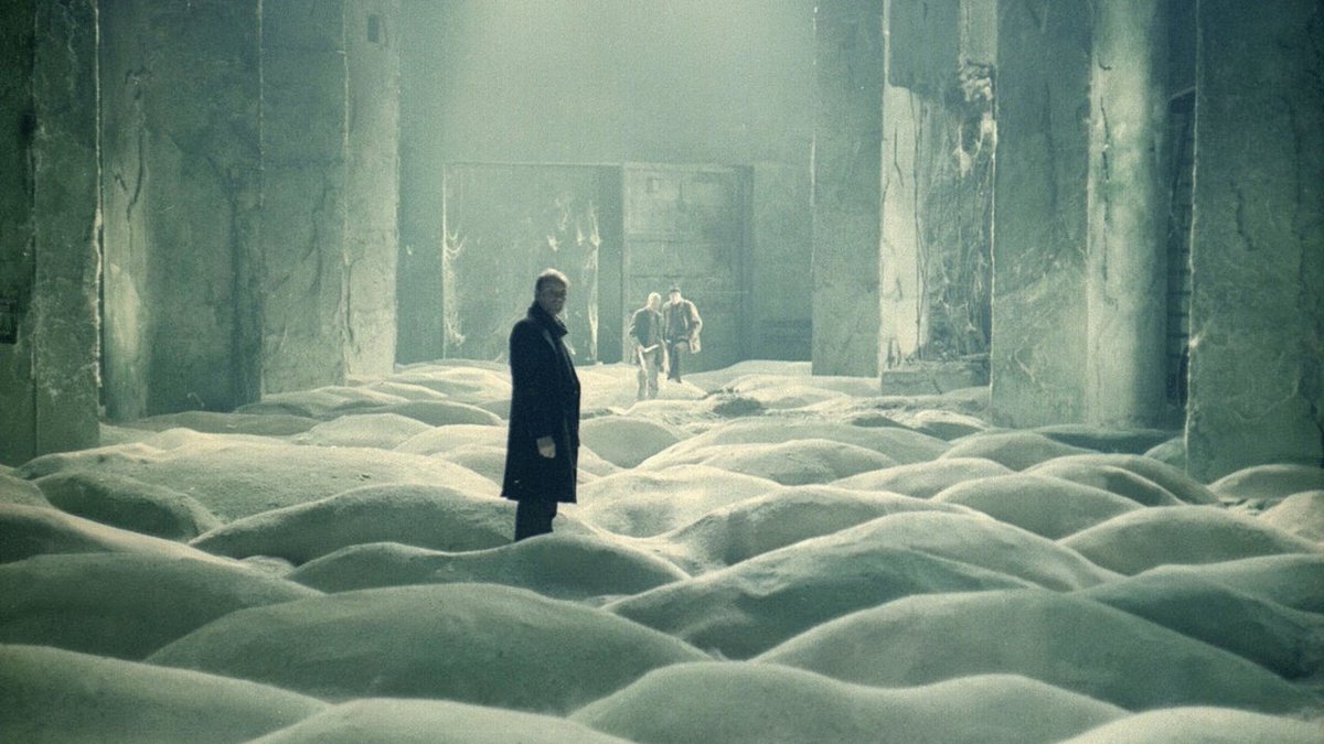 "Artık geri dönüş yok. Kimse geldiği yoldan aynı şekilde dönmez."
 
Stalker, Andrei Tarkovsky (1979)