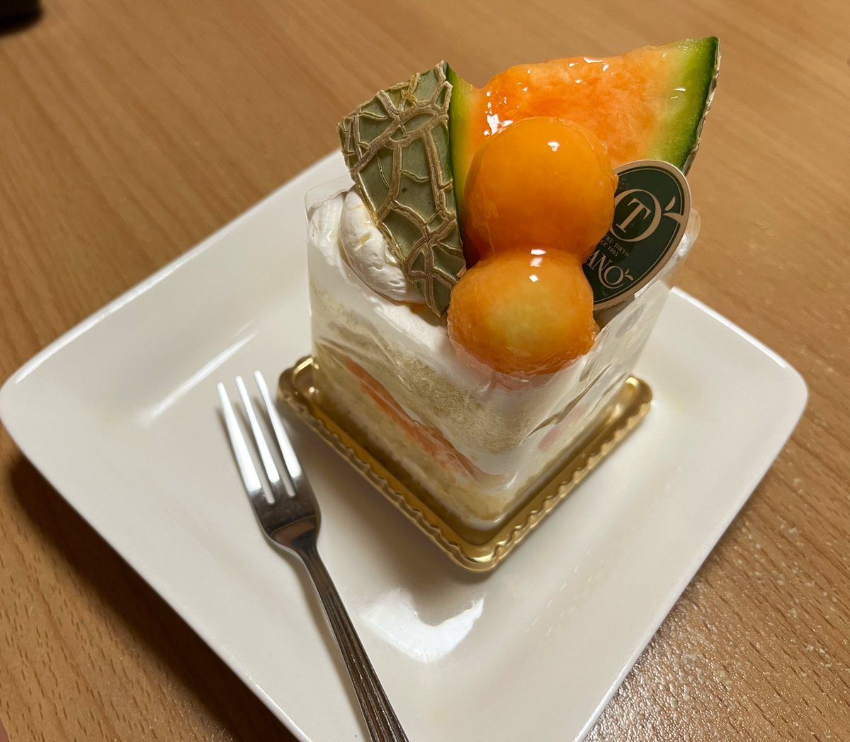 この時期にメロンケーキがっ！
タカノの宮古島メロンのショートケーキうんまぁぁぁい