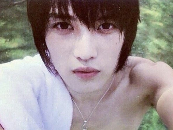 warmbreadx's tweet image. Stanning Jaejoong both masculine era 🤝 cunty era