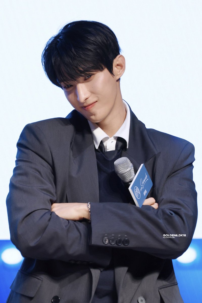 golden6_dk18's tweet image. 20260118 LIVE IN BLUE💙팬파티

💙귀여워..

#SEVENTEEN #DK #도겸
#DOKYEOM #석민 #세븐틴
#ソクミン #ドギョム #李碩珉
@pledis_17