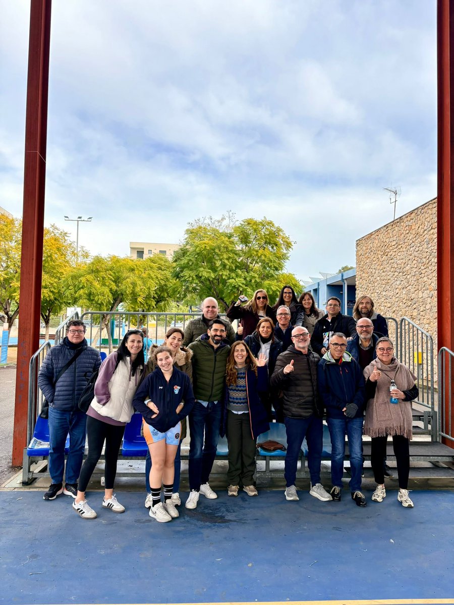 Victoria de nuestros cadetes frente al Benidorm. 

Muy buen partido de los chicos, especialmente el tercer cuarto que fue perfecto, para conseguir la segunda victoria de la fase.
Encuentro donde todos los chicos aportaron. 🫡

Y gracias a nuestra afición por su apoyo. 🙌🏼