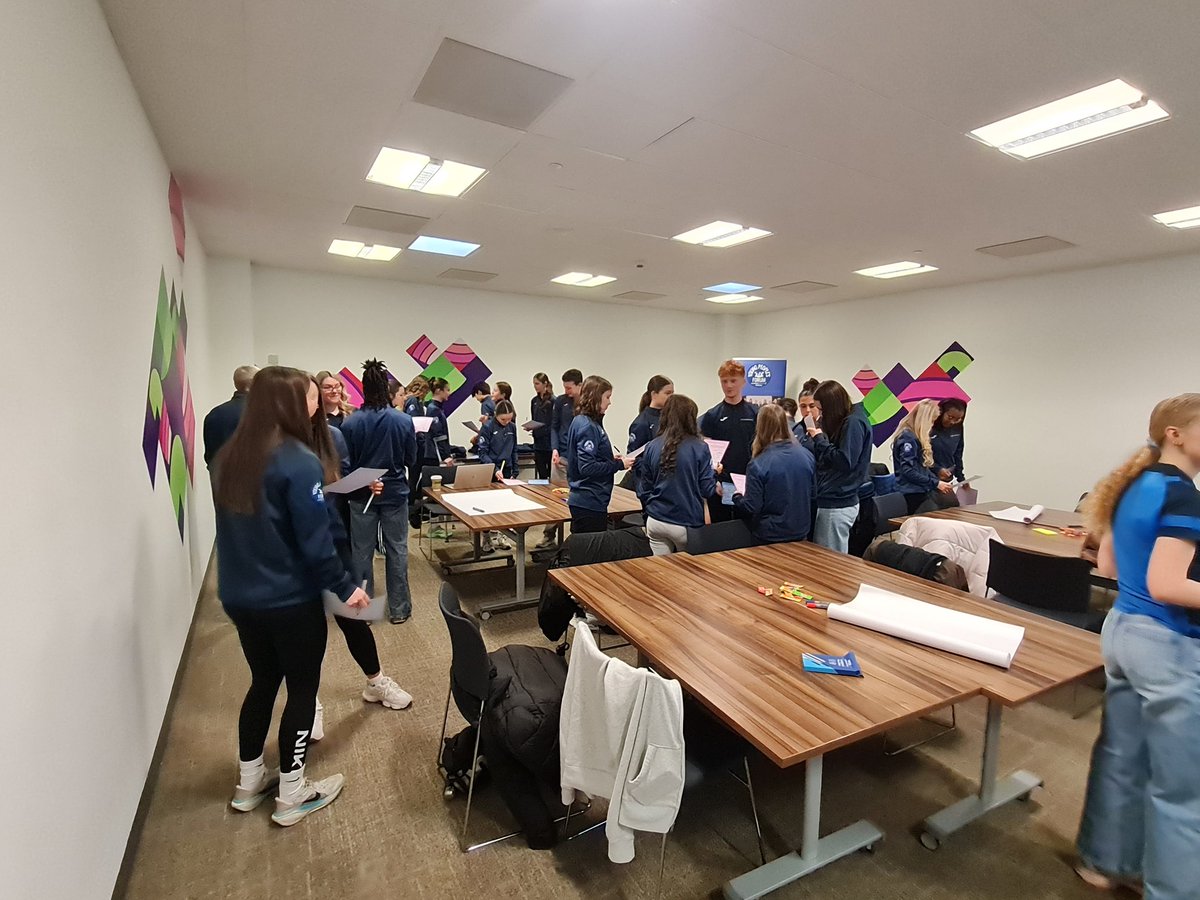 FranSnitjer's tweet image. Welcome to the YPF cohort 3! First face-to-face meeting kicking off with an ice breaker. Looking forward to a great two years working with them all. 
@scotathletics @LindsayMcMaho15 @AthTrustScot @SALChiefExec @Cara_Shearer94 @Morgan_McBurnie @callum6701 @Coaching_Chloe