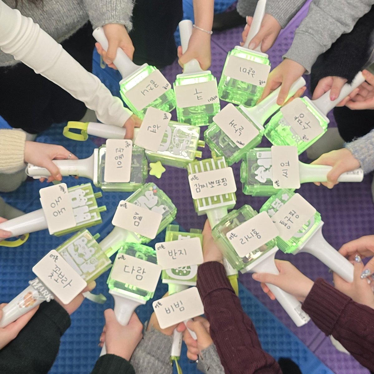 suuzzang's tweet image. 지금 자고 일어나면 화요일일것 같아요 ❤️❤️