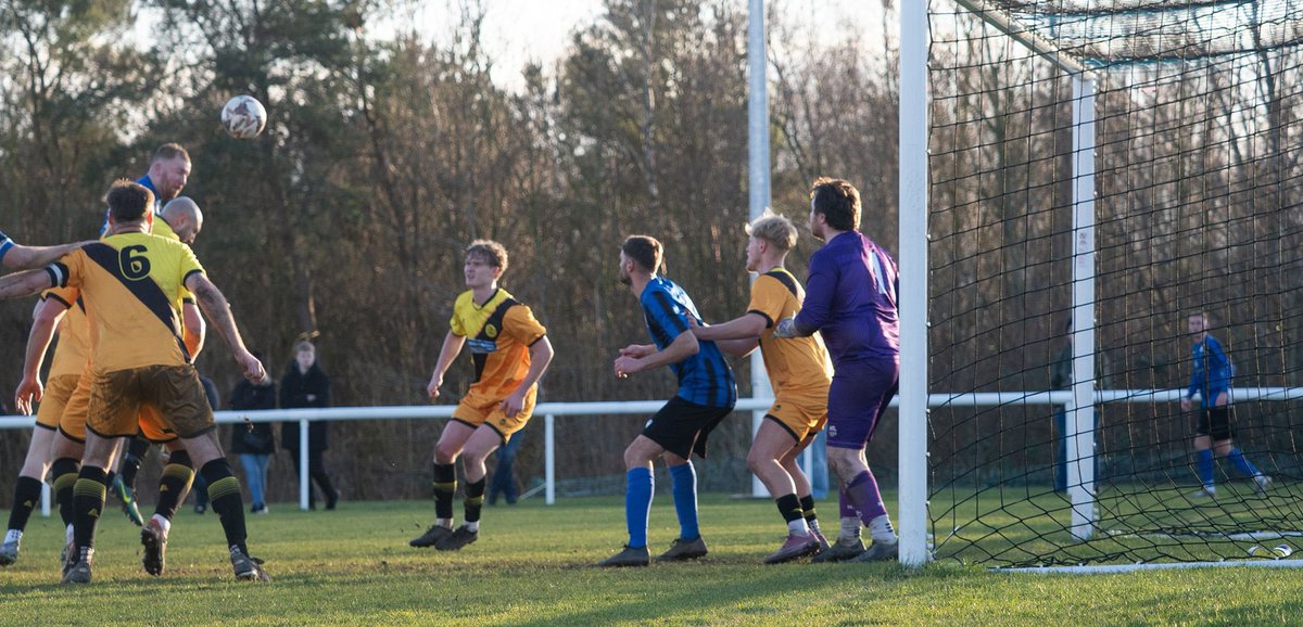 melbournedynamo's tweet photo. That winning moment @jakepev 

Through to another Derbyshire Cup final ⚫️🔵 https://t.co/IOEC9nfLJf