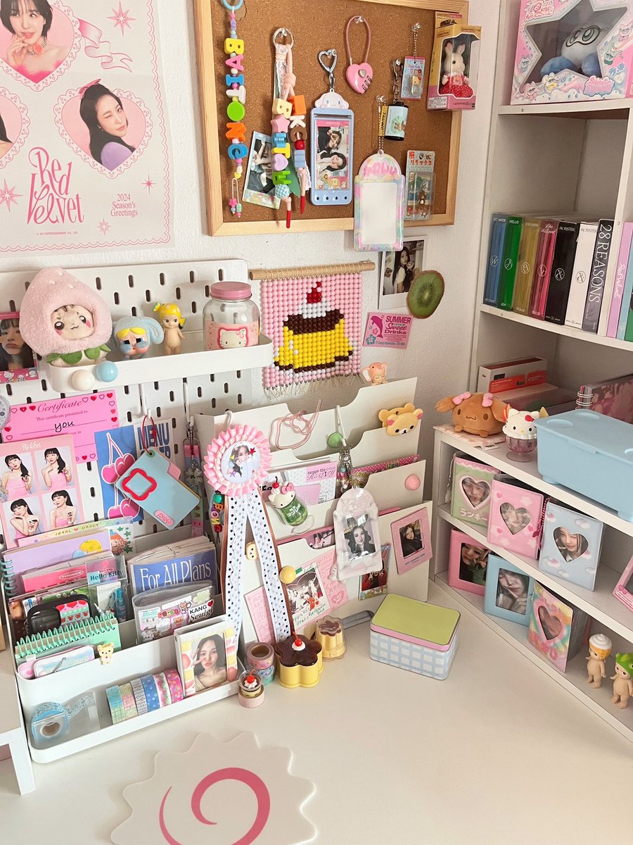 / 🏡 , ( 💬📒🍎 )