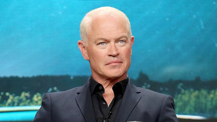 trad_west_'s tweet photo. Neal McDonough refuses to do any kissing scenes because of his Catholic faith and respect for his wife.

"I won’t kiss any other woman because these lips are meant for one woman. God and family come first, me second. That is the code I live by." https://t.co/zym7ENlpGg