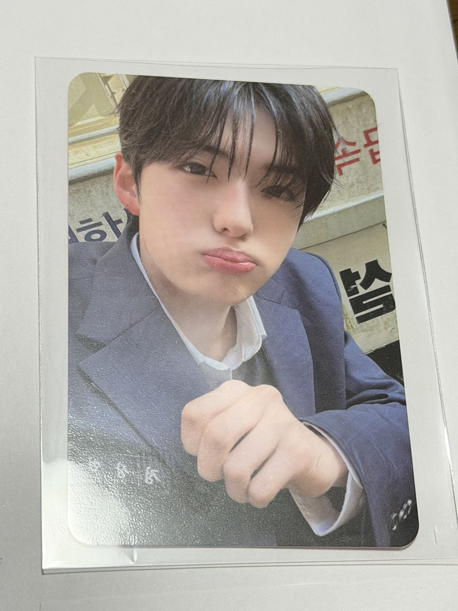 おもみ tweet media